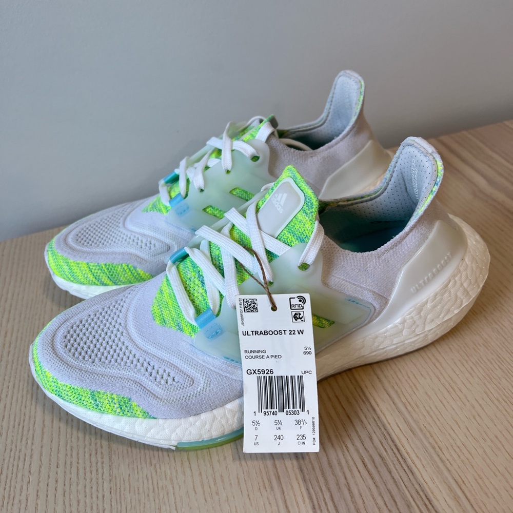 Adidas Ultraboost 22